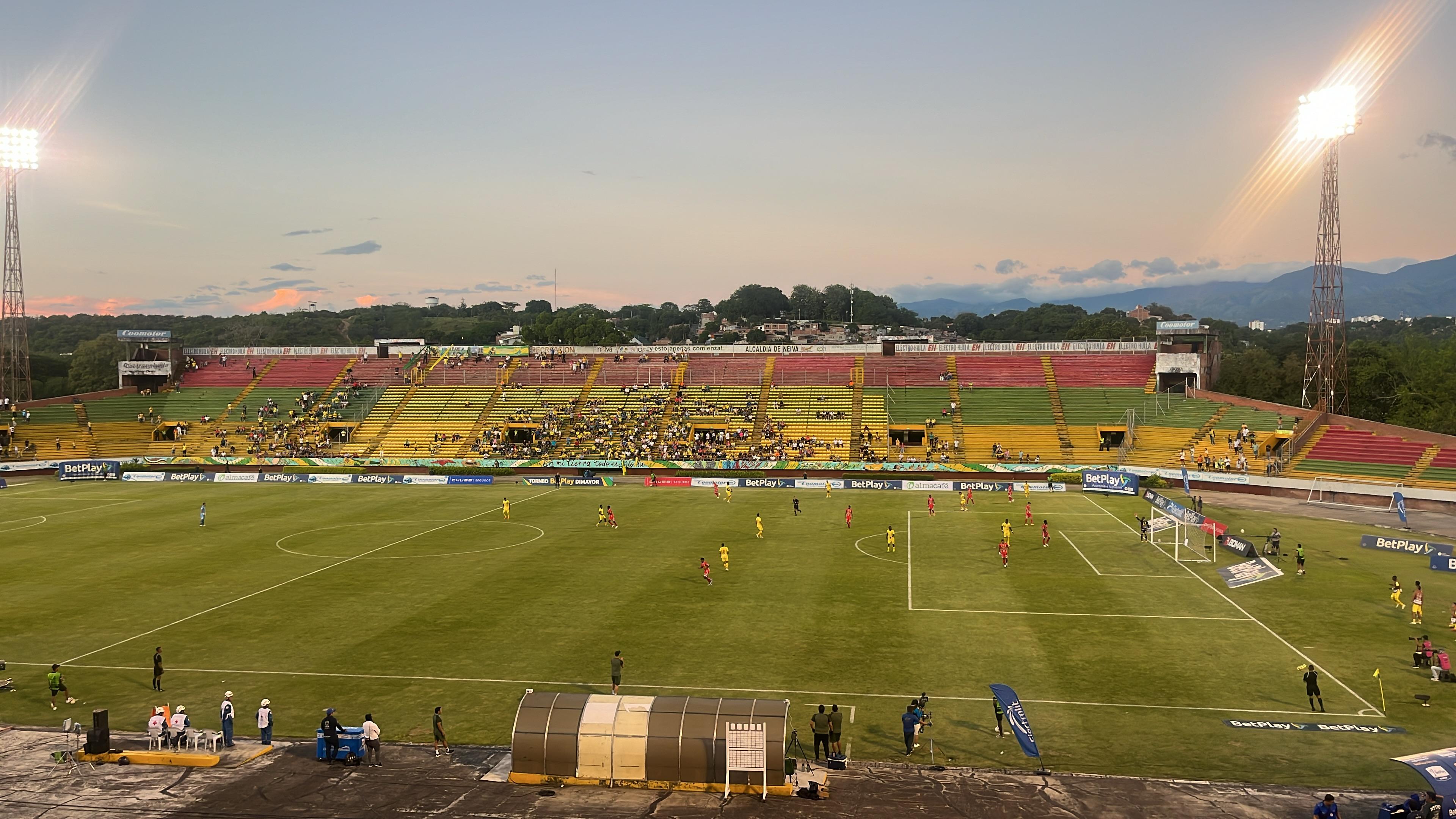 Estadio Plazas Alcid