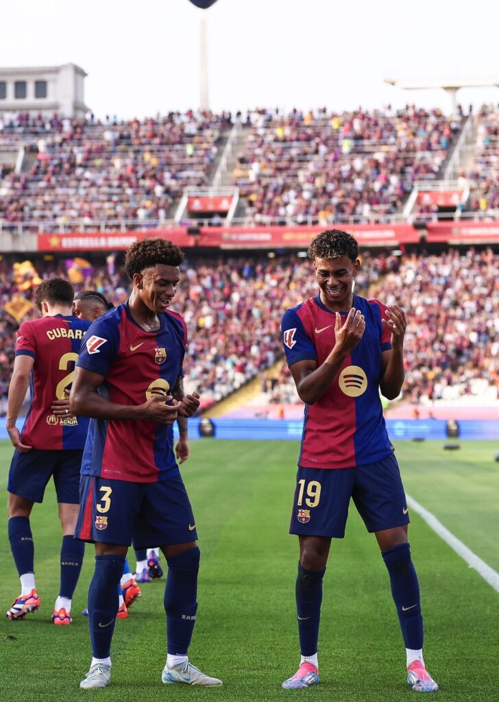 Lamine Yamal celebra el primer gol del FC Barcelona ante el Bilbao